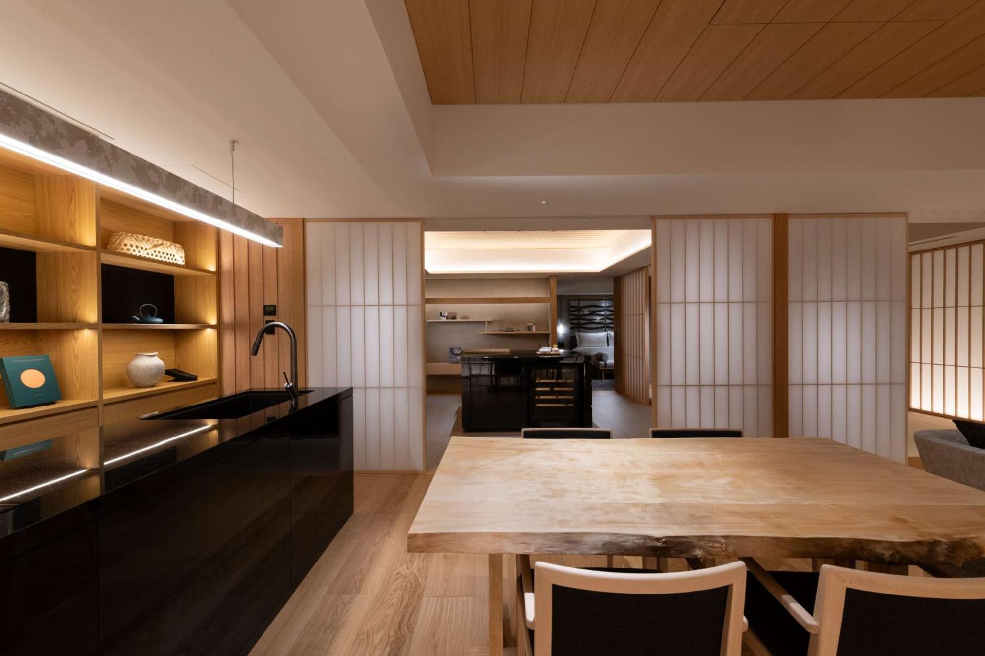 Hilton Kyoto Hotel Exterior photo
