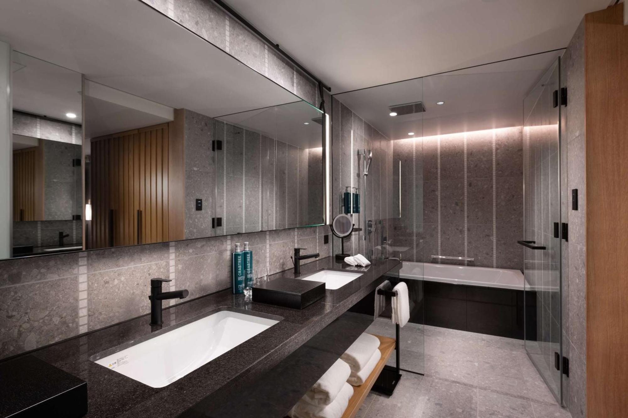 Hilton Kyoto Hotel Exterior photo