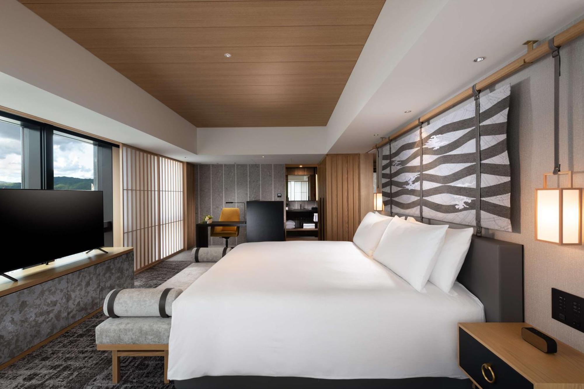 Hilton Kyoto Hotel Exterior photo