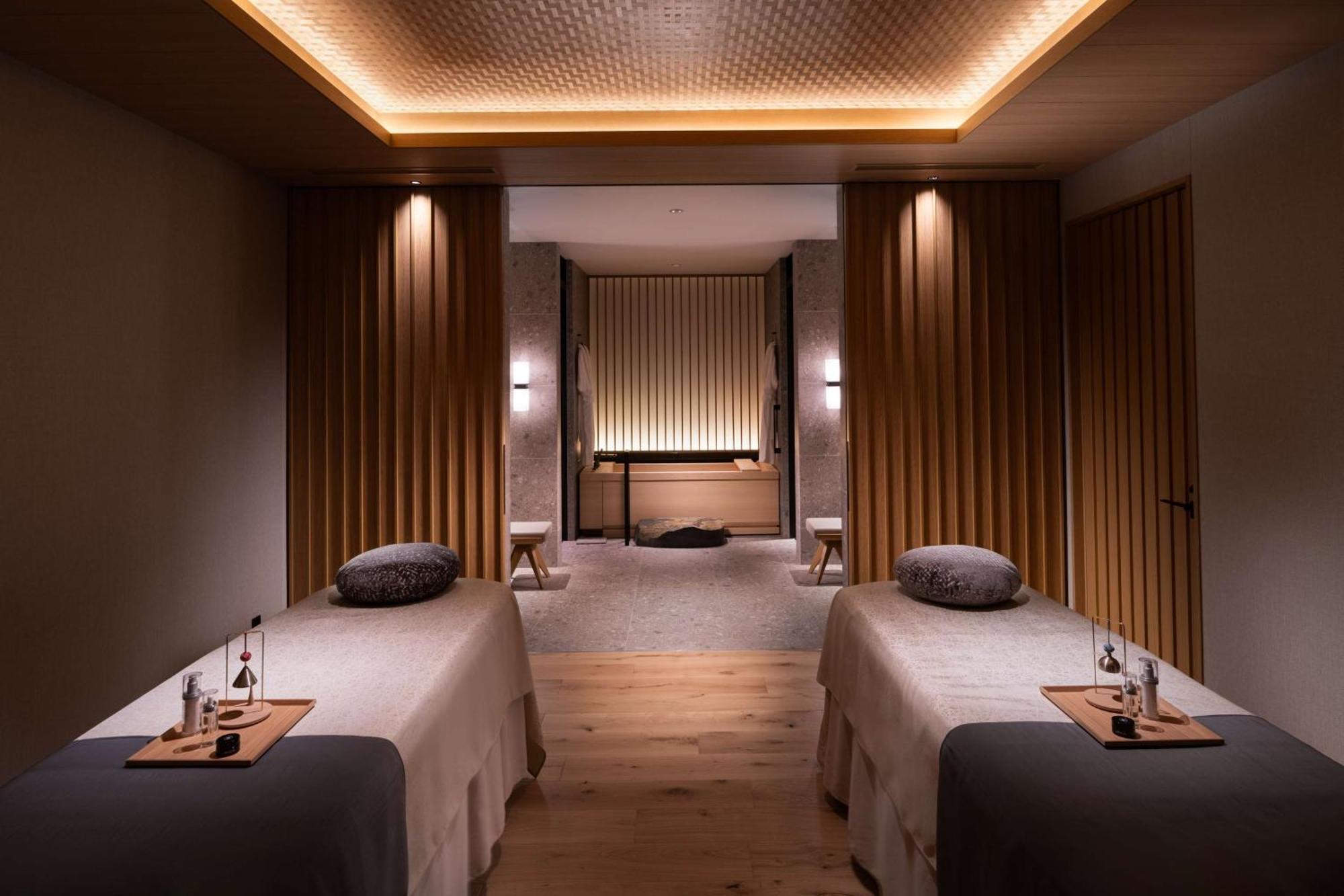 Hilton Kyoto Hotel Exterior photo