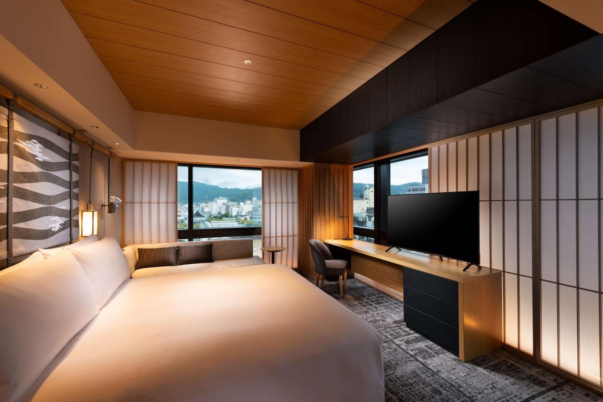 Hilton Kyoto Hotel Exterior photo